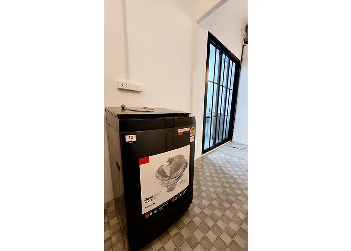 Apartment 3br Family House In Bangna Near Bts Bearing , Bitec