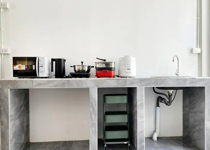Apartment 3br Family House In Bangna Near Bts Bearing , Bitec Bangkok