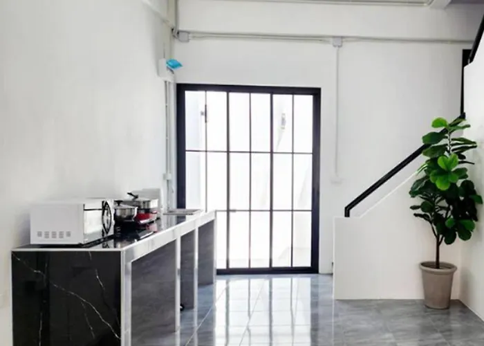 Apartment 3br Family House In Bangna Near Bts Bearing , Bitec Bangkok