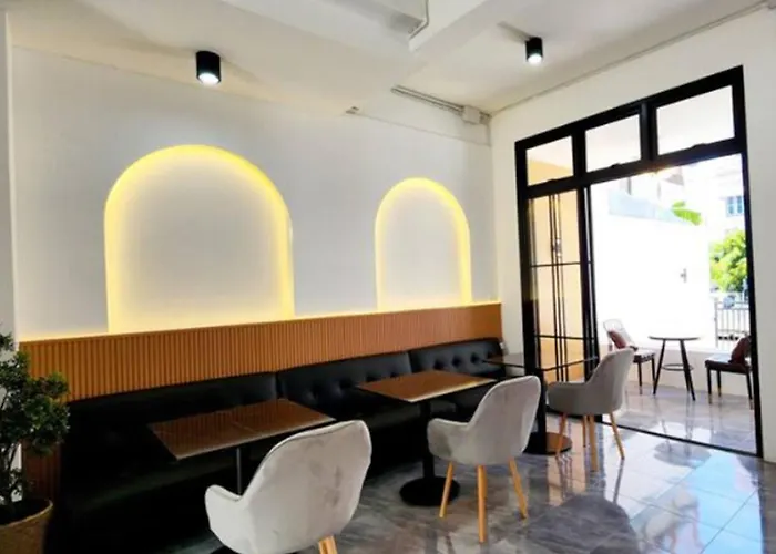 Apartment 3br Family House In Bangna Near Bts Bearing , Bitec