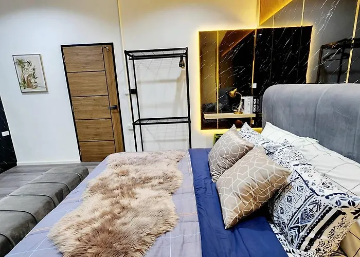 Apartment 3br Family House In Bangna Near Bts Bearing , Bitec *