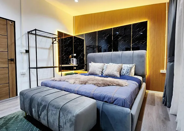 Apartment 3br Family House In Bangna Near Bts Bearing , Bitec *