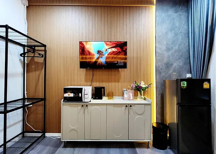 Apartment 3br Family House In Bangna Near Bts Bearing , Bitec