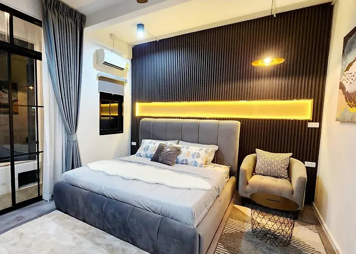3br Family House In Bangna Near Bts Bearing , Bitec Bangkok