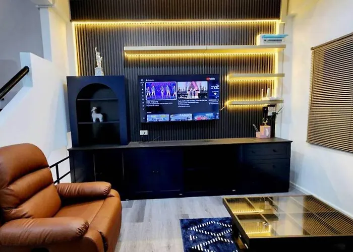 Apartment 3br Family House In Bangna Near Bts Bearing , Bitec Bangkok
